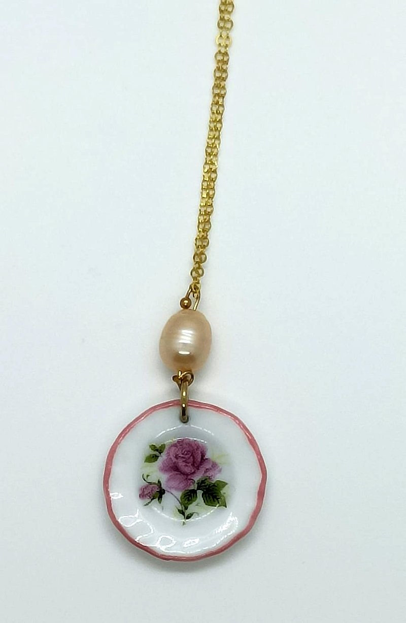 Nostalgic Ceramic Tableware Jewelry Series - Rose Porcelain Necklace - Necklaces - Pottery Pink