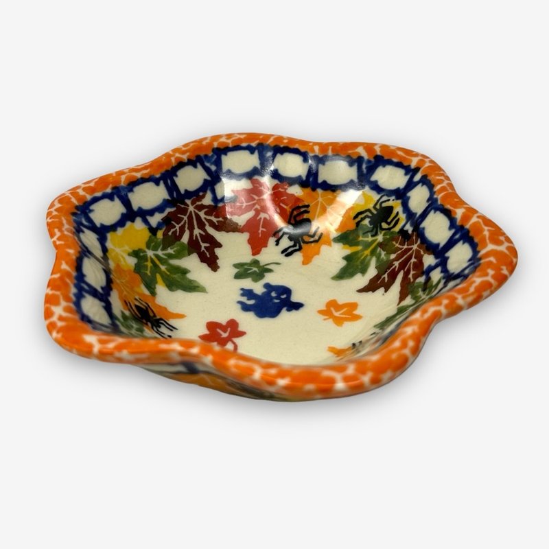 Polish hand-painted handmade pottery - flower-shaped deep plate 12cm pumpkin Halloween series designer model - จานและถาด - ดินเผา สีส้ม