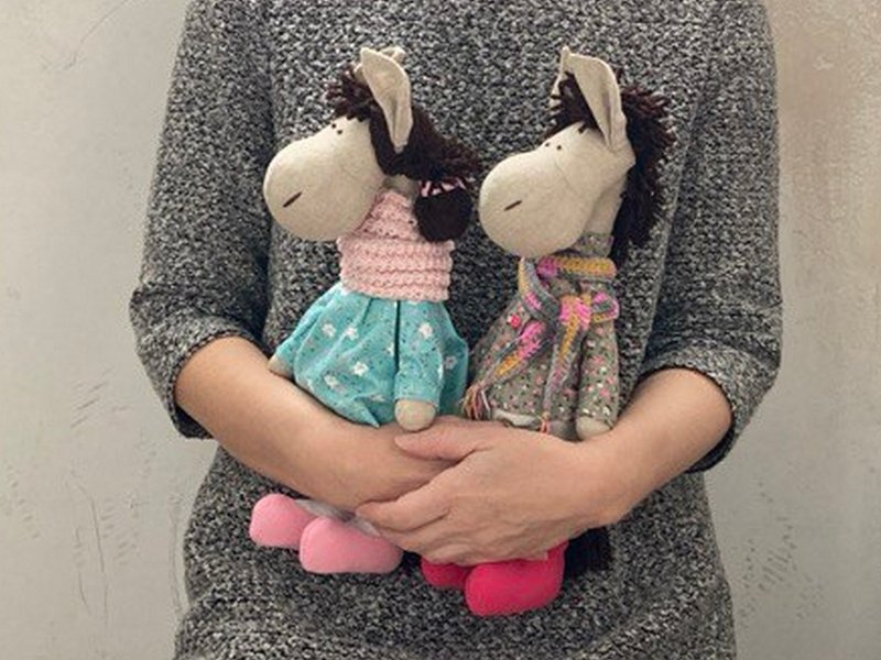 A pair of handmade horses, Symbol of 2026 - 寶寶/兒童玩具/玩偶 - 亞麻 灰色