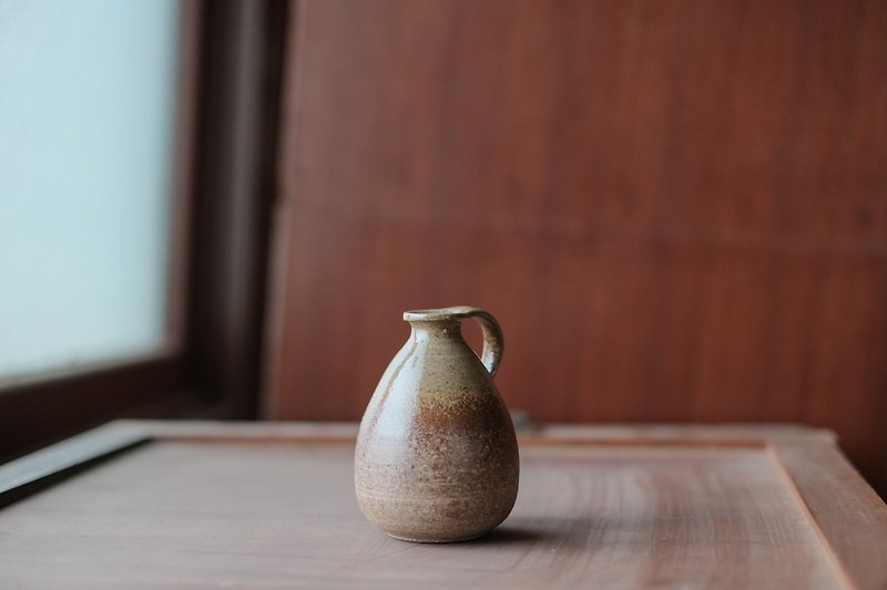 花器|小把手花瓶 - 花瓶/花器 - 陶 咖啡色
