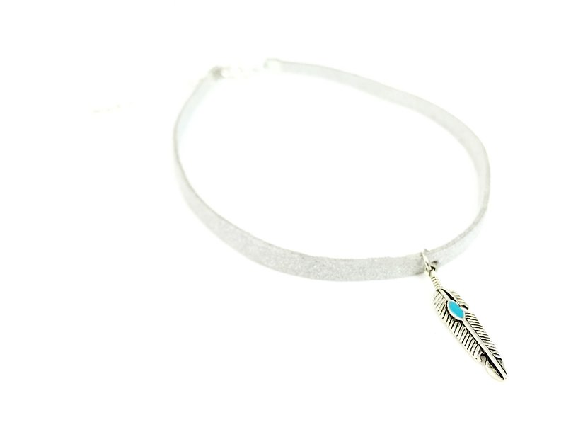 Silver Feather Necklace - สร้อยคอ - หนังแท้ ขาว
