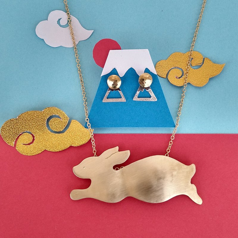ทองแดงทองเหลือง สร้อยคอ สีทอง - New Year Lucky Bag 2023 Rabbit Necklace and Mt.Fuji Earrings or Torii Ear Cuff