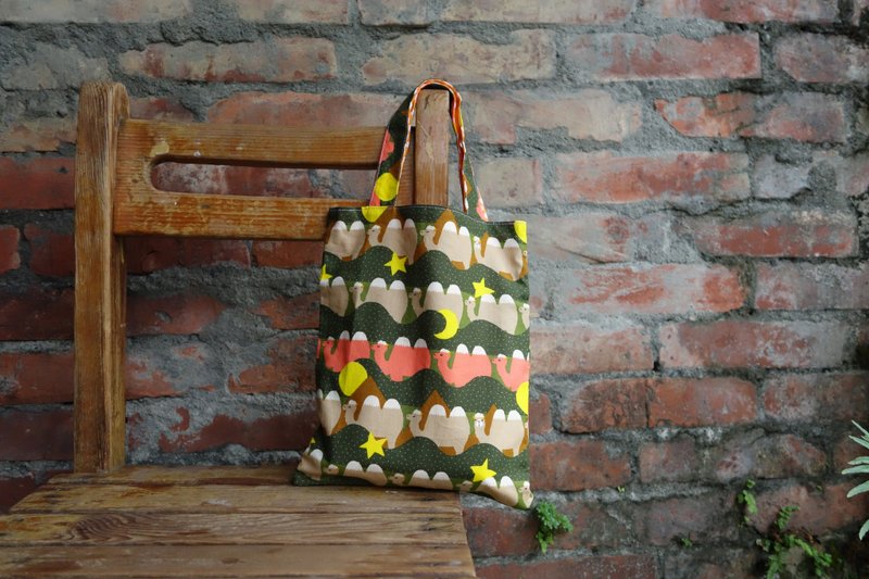 沙漠中的駱駝 雙面小提袋 托特包 Camels in desert reversible mini tote - 手提包/手提袋 - 棉．麻 