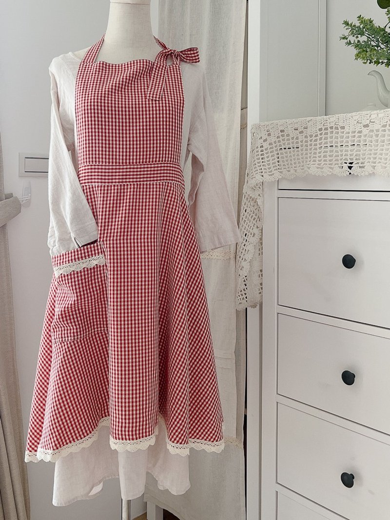 Nanado | French red plaid lace apron - ผ้ากันเปื้อน - วัสดุอื่นๆ สีแดง