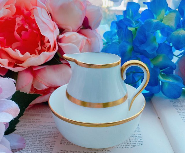 【英国】クイーンアンスタイル ミルクジャグ / シュガーボウル 英国】クイーンアンスタイル ミルクジャグ / シュガーボウル