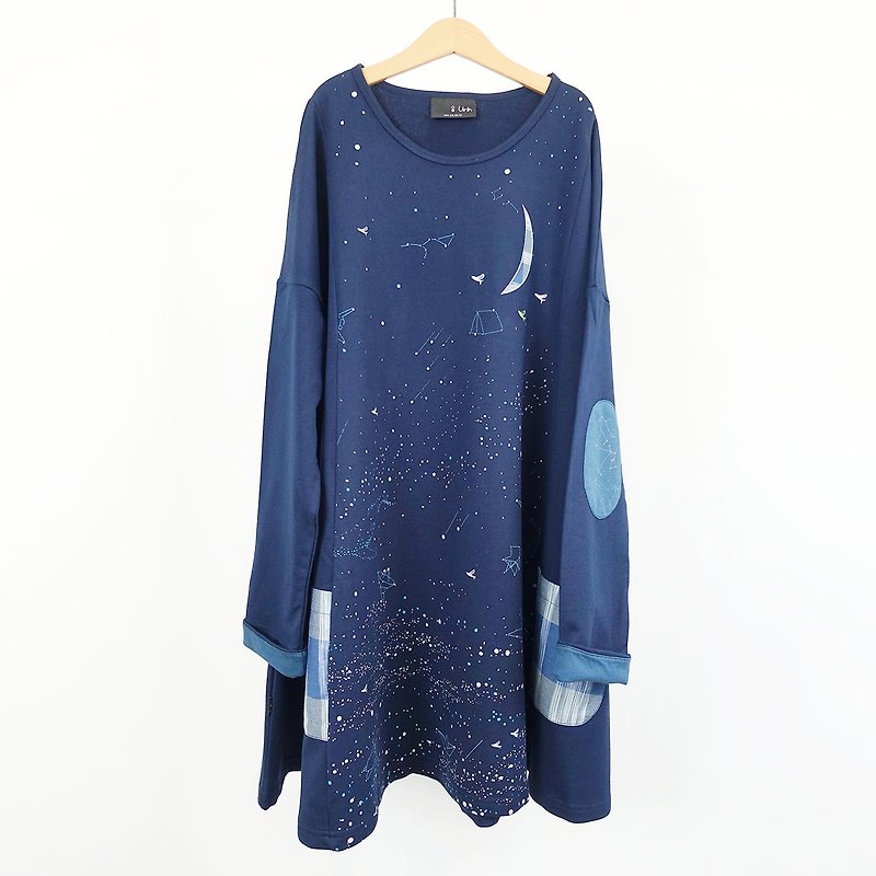 Blue Moon Sea / Long Sleeve Umbrella Pocket Dress - ชุดเดรส - ผ้าฝ้าย/ผ้าลินิน สีน้ำเงิน