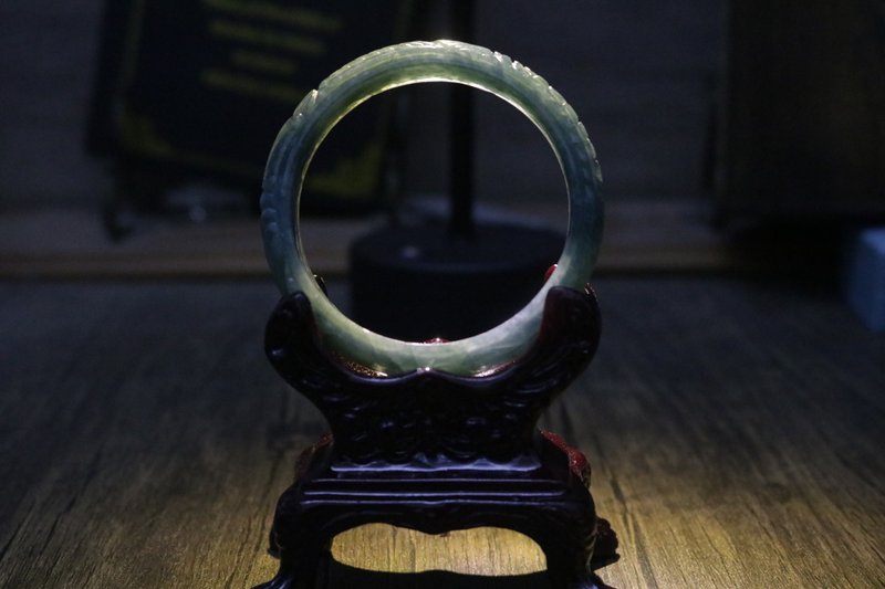 龙纹手镯玉镯子天然石翡翠手镯礼盒装 - 手鍊/手環 - 半寶石 綠色