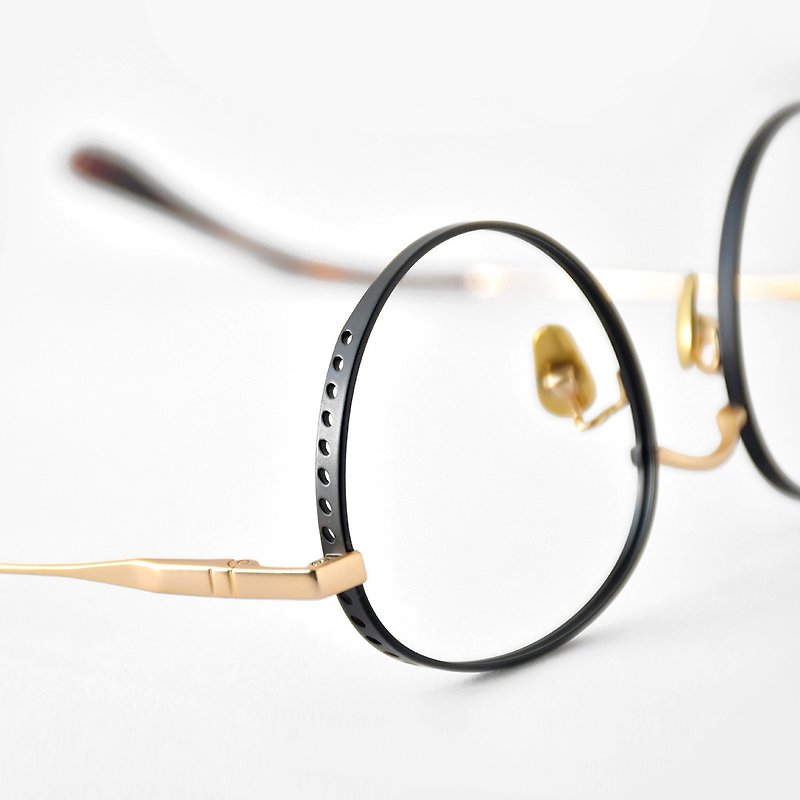 職人の太い円の彫刻-ミディアムラウンドフレームグラス│超軽量日本チタンシリーズ - 眼鏡・フレーム - 貴金属 多色