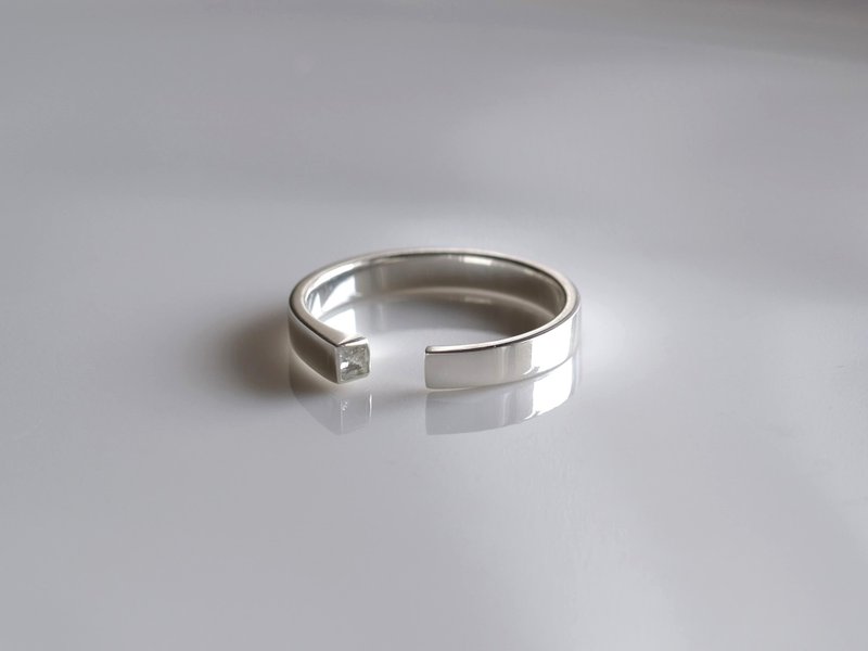 topaz single square ring　ホワイトトパーズスクエアリング　天然石ホワイトトパーズ　シルバー　四角 - 戒指 - 寶石 銀色