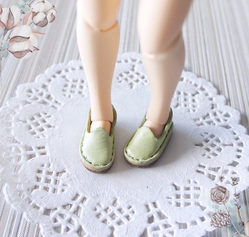 TataDollWardrobe Green shoes for Blythe dolls, Handmade shoes for Blythe, Doll footwear
