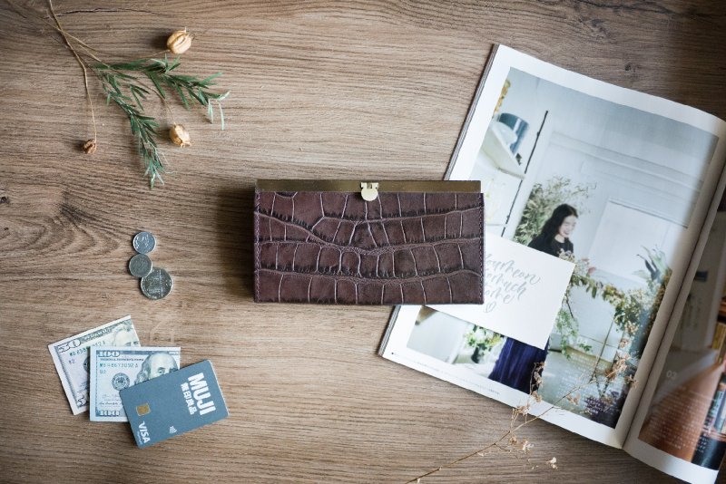 Black Kite Brown Gold Long Wallet | Italian Hand-dyed Embossed Cowhide | Women's Wallet | Mother's Day Gift - Wallets - Genuine Leather Brown
