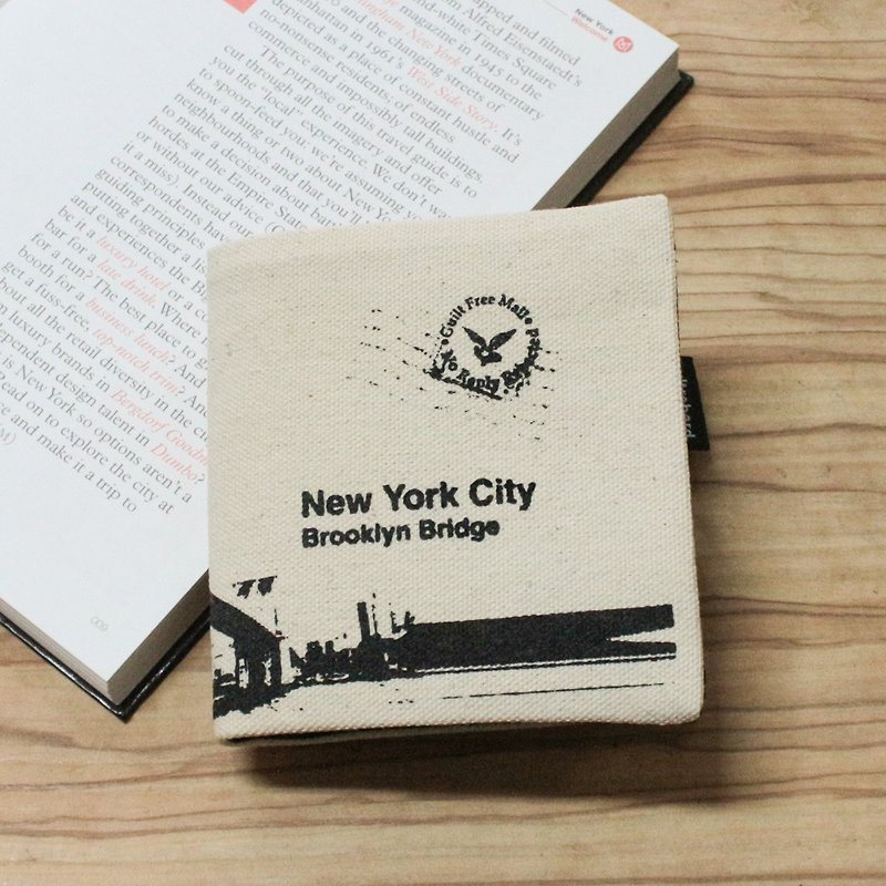 Ultrahard City Travel Canvas Short Clip - New York (Brooklyn Bridge) - กระเป๋าสตางค์ - ผ้าฝ้าย/ผ้าลินิน สีกากี
