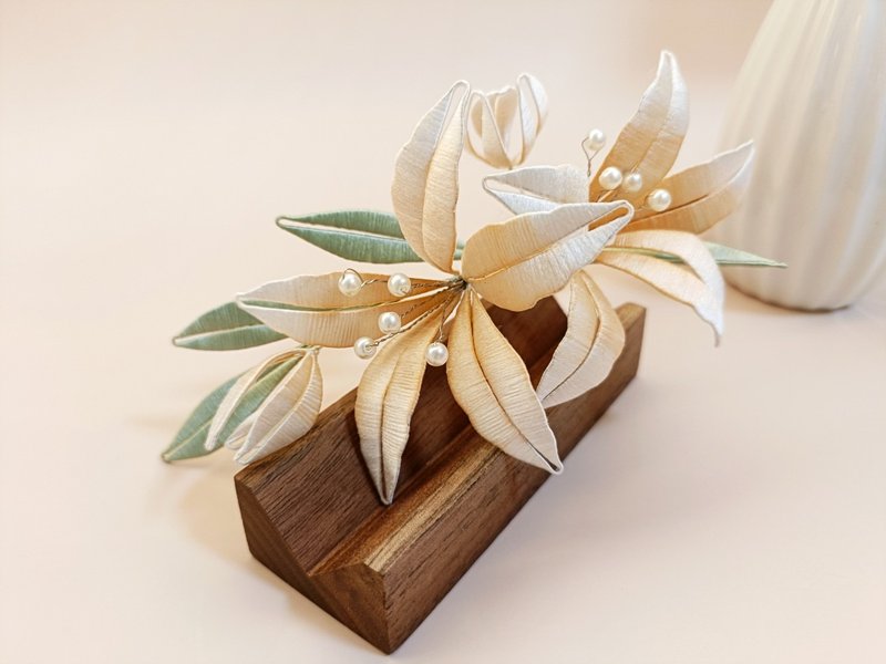 黃色古風百合纏花木簪髮簪髮飾飾品 - 髮圈/髮夾 - 繡線 黃色