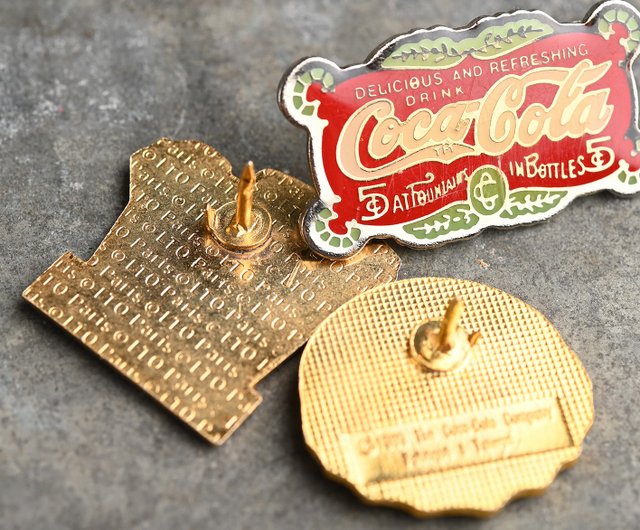 ピンバッジ・コカコーラ金色アトランタ五輪ゴールド瓶◇フランス限定ピンズ◇レアなヴィンテージものピンバッチ 本日の目玉 - ビンテージおもちゃ