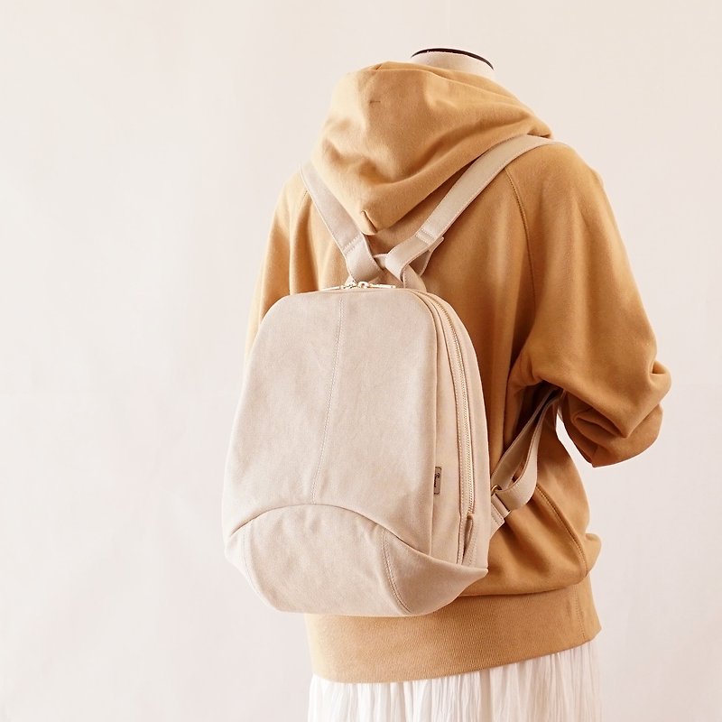 Mousse / Ivory [Made to order] Trocco canvas bag - กระเป๋าเป้สะพายหลัง - ผ้าฝ้าย/ผ้าลินิน 