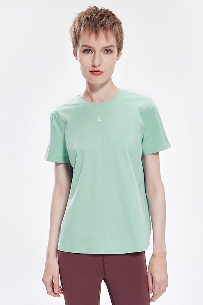 Classic Short Sleeve Tee - 女運動上衣/背心 - 棉．麻 