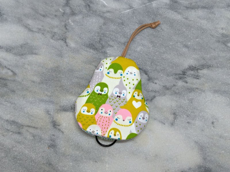 Penguin (green) pear-shaped key case【K200503】 - Keychains - Cotton & Hemp Multicolor
