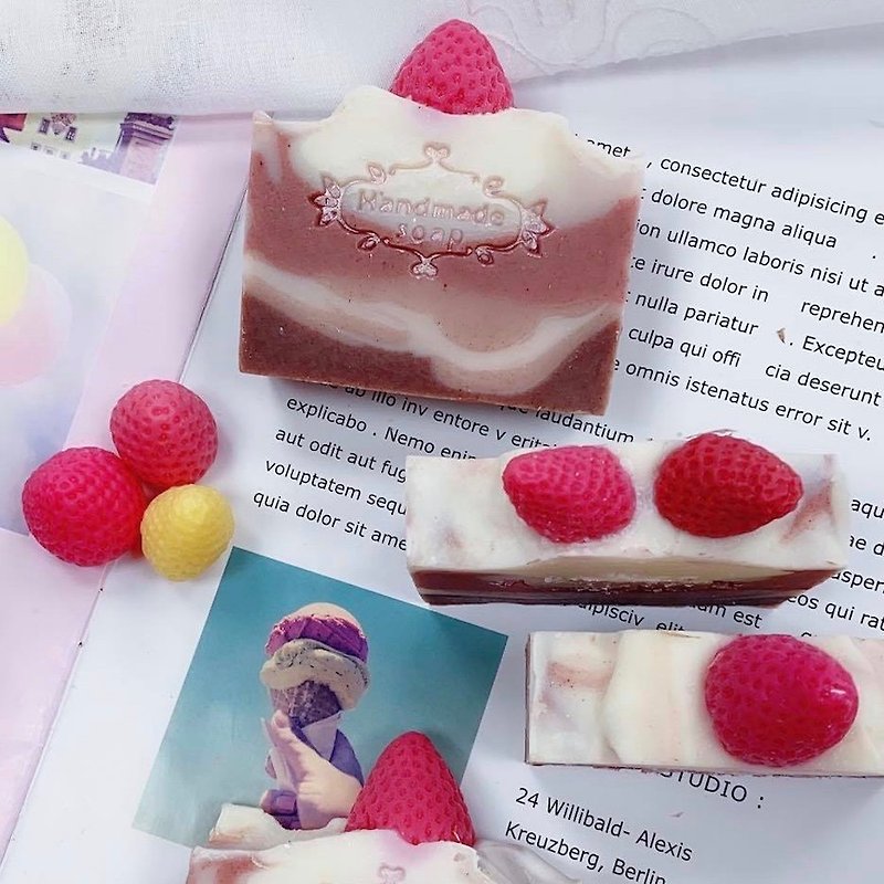 【青手作DIY】草莓甜心蛋糕皂 課程 - 下單前請先私訊預約 - 其他 - 其他材質 