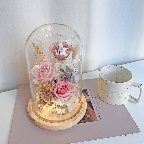 WEIWEI FLOWER 威威花藝設計 母親節禮盒/客製化禮物 LED三朵玫瑰永生花玻璃鐘罩-莫蘭迪粉