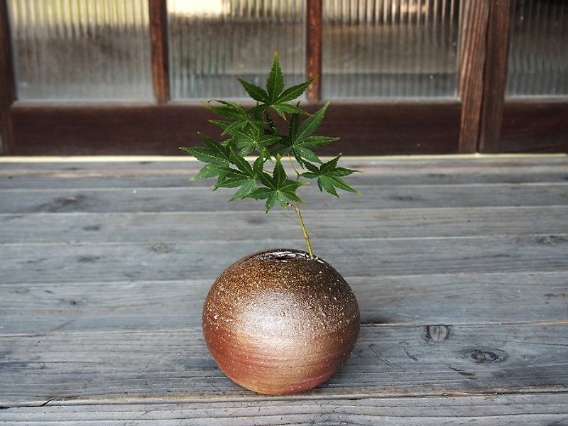 Bizen to put in one wheel 【Tama · Large】 _h2-040 - Plants - Pottery Brown