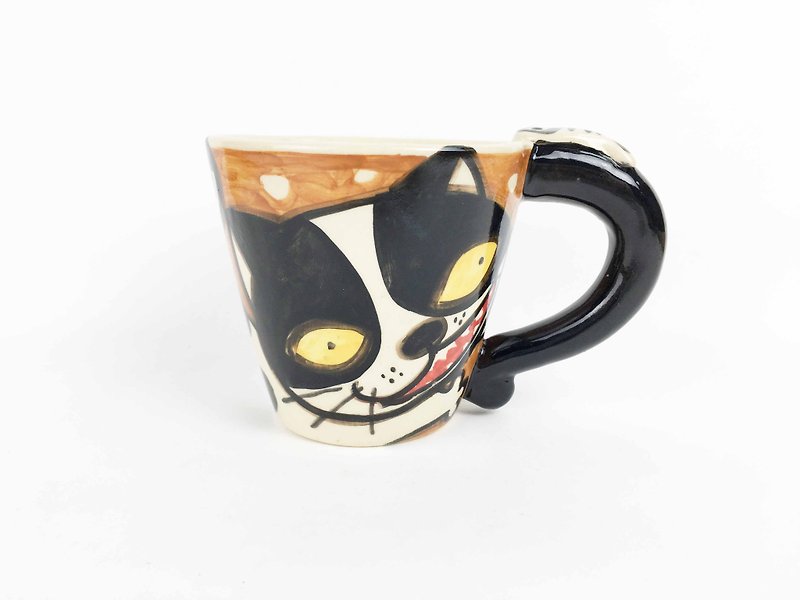 Nice Little Clay wide mouth mug upside down cat black and white cat 01062-03 - Mugs - Pottery Brown