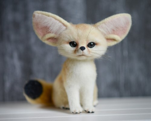 フェルトで作られたフェネックギツネのおもちゃ、収集価値のある