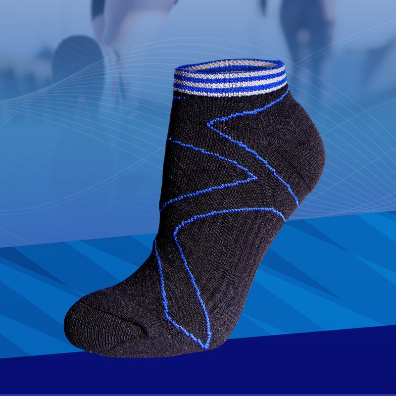 Antibacterial and deodorizing. Lightly pressurized boat-shaped men’s socks | Sapphire blue - ถุงเท้า - ผ้าฝ้าย/ผ้าลินิน สีน้ำเงิน