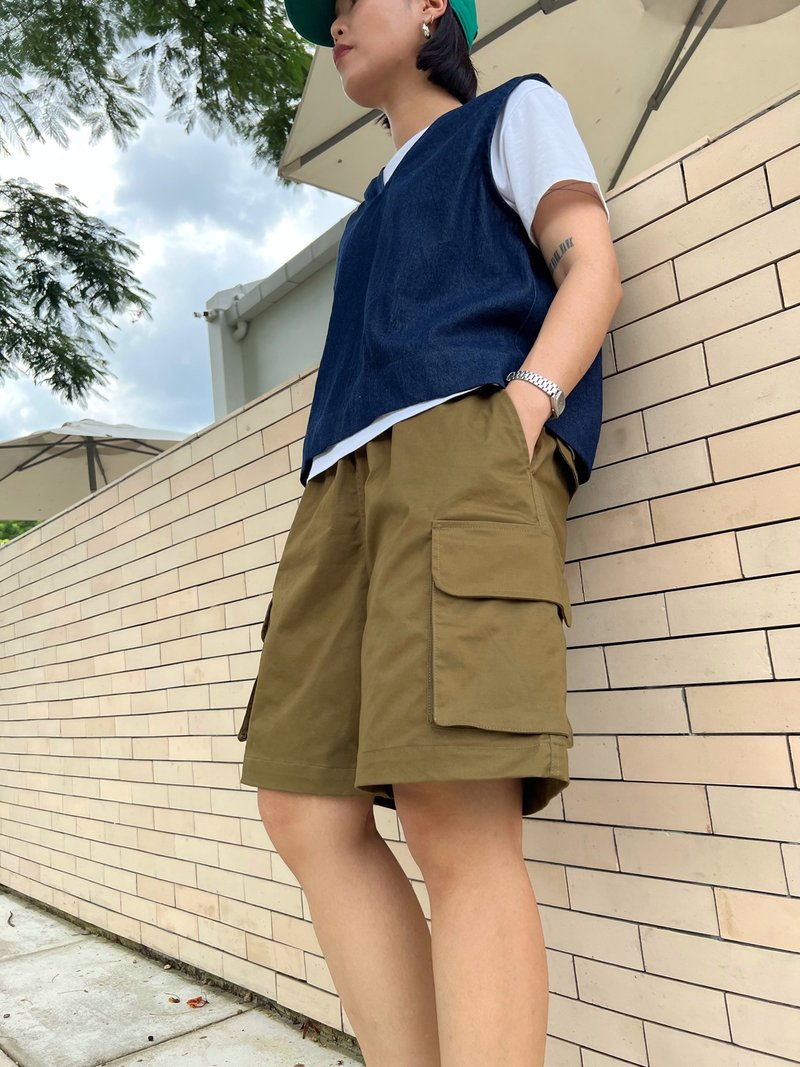 Cargo shorts - 女短褲/五分褲 - 其他材質 白色