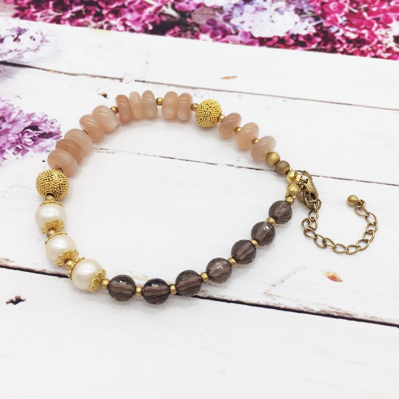 Daqian Design Natural Moonstone Pearl Tea Crystal 18K Gold Bracelet Gift Lovers Only This One - Bracelets - Gemstone Brown