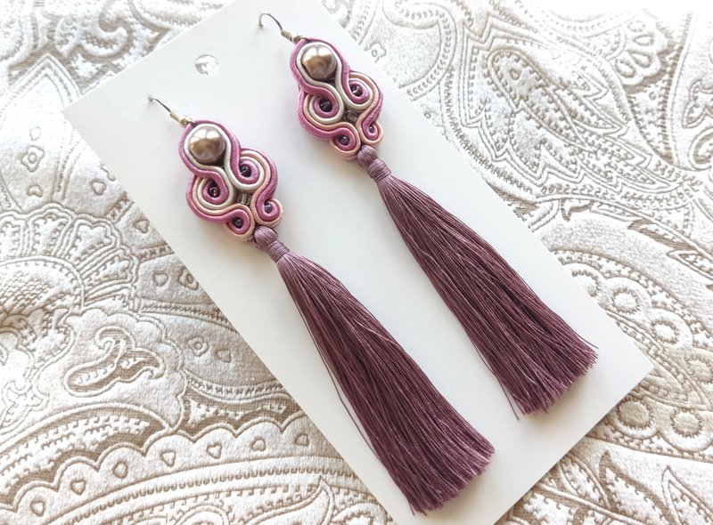 粉红色耳环流苏耳环 Long Pink Earrings Embroidered soutache Boho Earrings dangle - Earrings & Clip-ons - Other Materials Pink