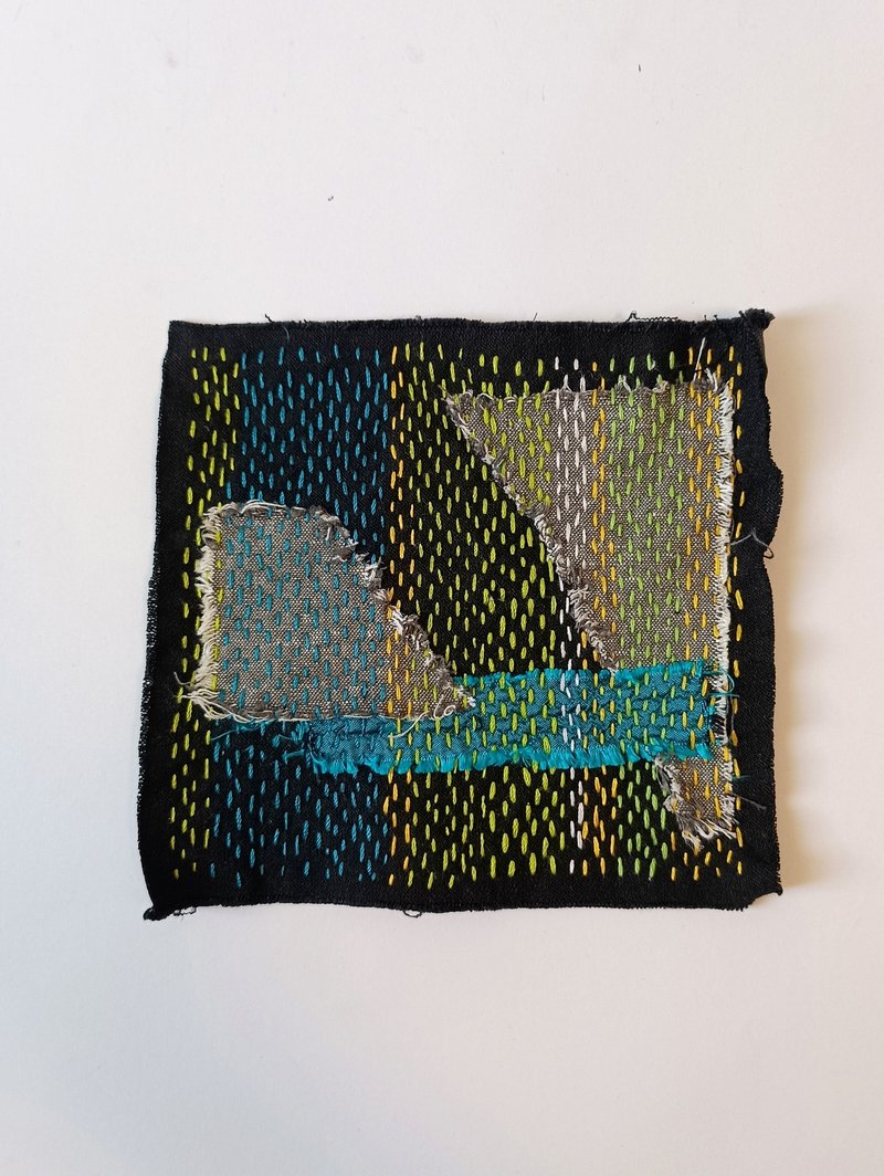 Hand-sewn boro patch made from recycled black denim. - 編織/刺繡/羊毛氈/縫紉 - 棉．麻 
