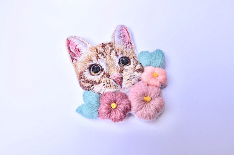 Three-dimensional version - embroidered like real pets - optional drawer pockets / photo frames / brooches - เข็มกลัด - งานปัก 
