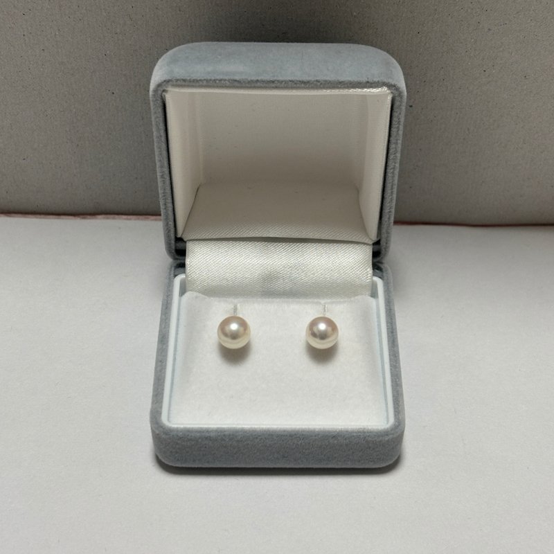 18K金 Akoya 海水珍珠耳釘 7mm 高皮光・經典圓珠款 - 耳環/耳夾/耳骨夾 - 珍珠 白色