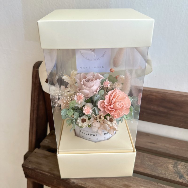 永生花花盒、永生玫瑰花、永生康乃馨盆花、花禮、永生花、乾燥 - 乾燥花/永生花 - 植物．花 粉紅色