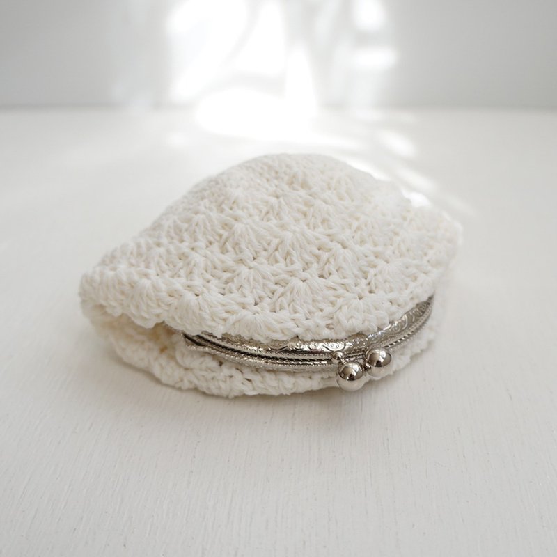 Ba-ba (m)  Crochet mini pouch No.C1735 - 化妝包/收納袋 - 其他材質 白色