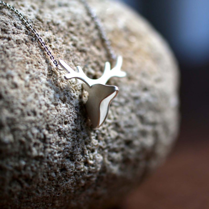 Reindeer Necklace I 925 Silver Christmas Gift - สร้อยคอ - เงิน สีเงิน