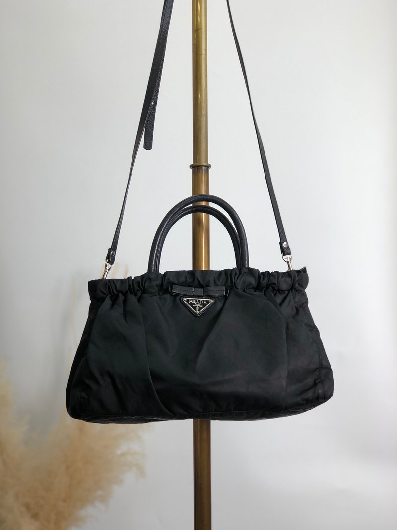 [Direct from Japan, branded used bag] PRADA Prada shoulder bag, black, triangle logo, ribbon, nylon, 2way, vintage jhjtm6 - กระเป๋าแมสเซนเจอร์ - ไนลอน สีดำ