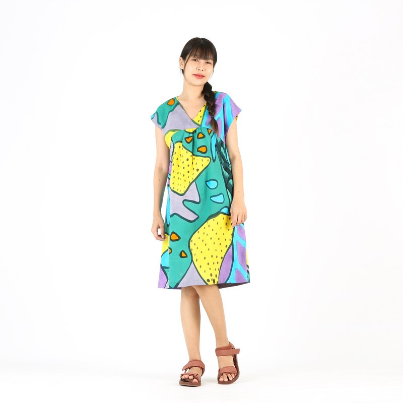 Short Dress V Nack Linen Hand Paint Free Size - 洋裝/連身裙 - 棉．麻 綠色