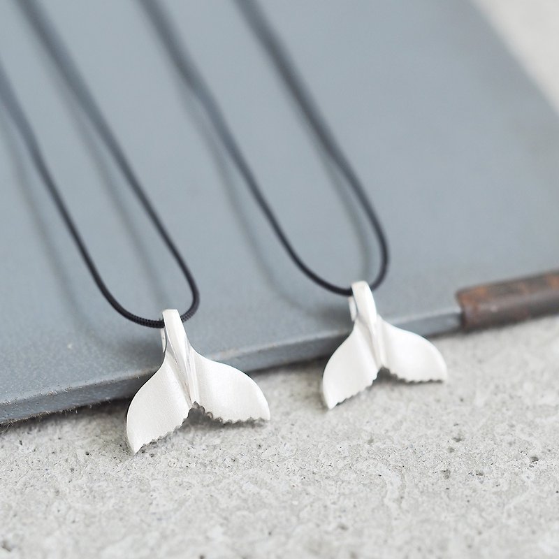 2 sets) String Whale Tail Pair Necklace Silver 925