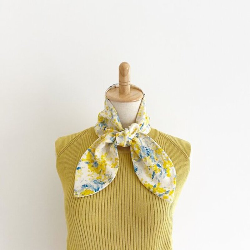 A spring / summer scarf that can also be used as a mimosa pattern turban. A neck cooler hair band with a mimosa pattern that can be used coolly with an ice pack pocket.