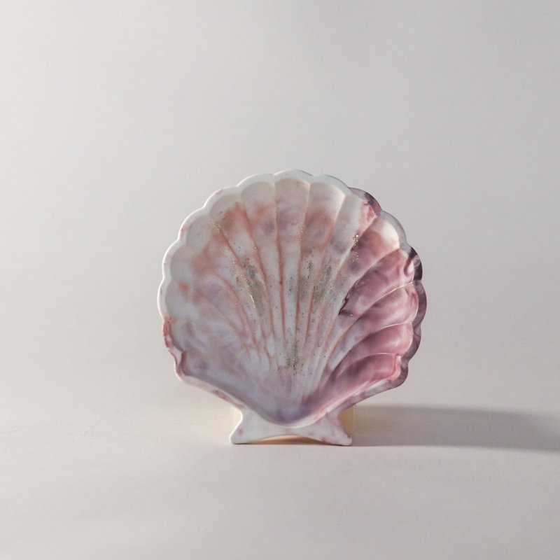 Jesmonite英國礦石樹脂/飾品盤 - 金箔藝術少女貝殼盤 - 耳環/耳夾/耳骨夾 - 環保材質 