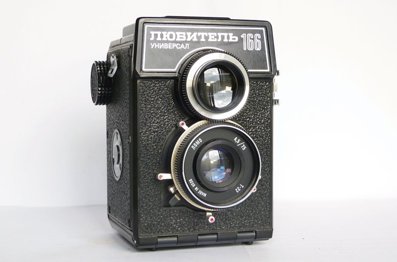 Lubitel 166 Universal 166U medium format TLR 6x6 4,5x6 LOMO USSR - Cameras - Other Materials Black