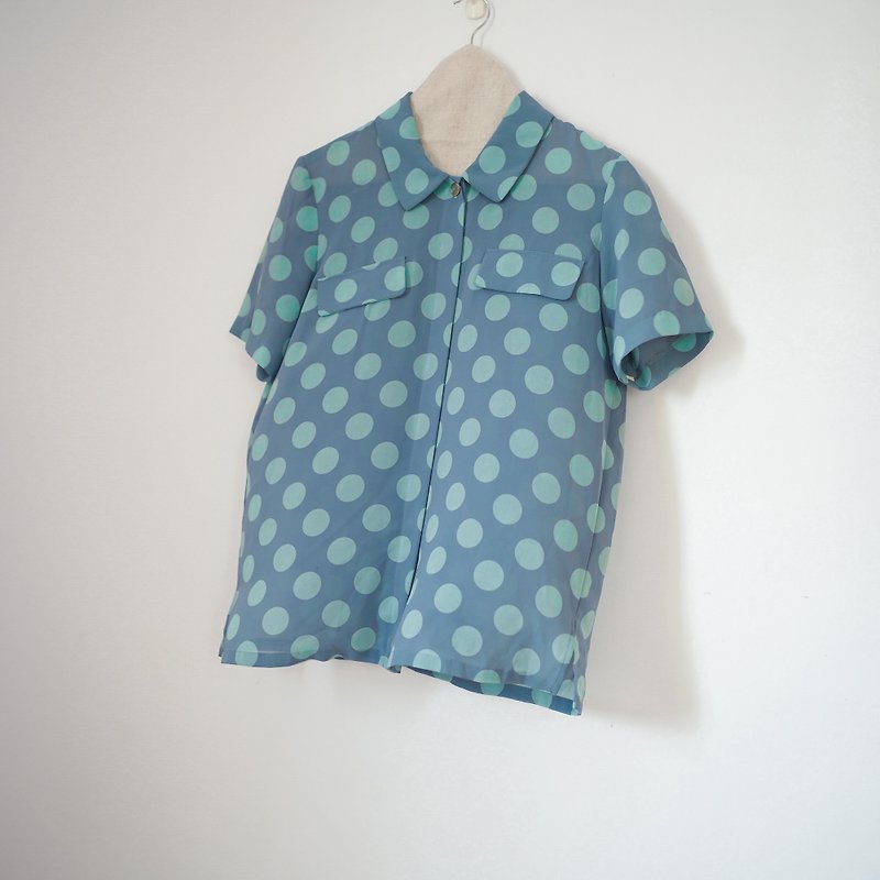 Blue bottom green dot short-sleeved shirt retro vintage vintage vintage - Women's Shirts - Other Materials Green