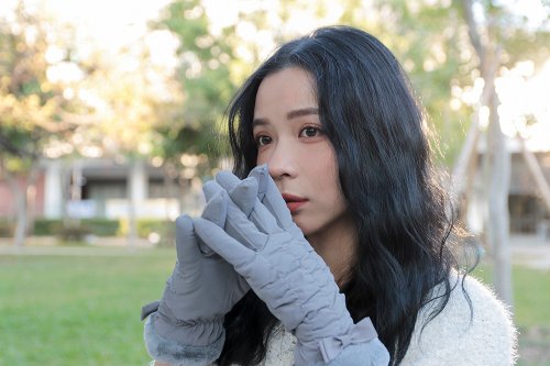 sunrainlike unni花燦蝶媚手套(防風.微防水.觸屏)保暖 禦寒 刷毛 滑雪 gloves
