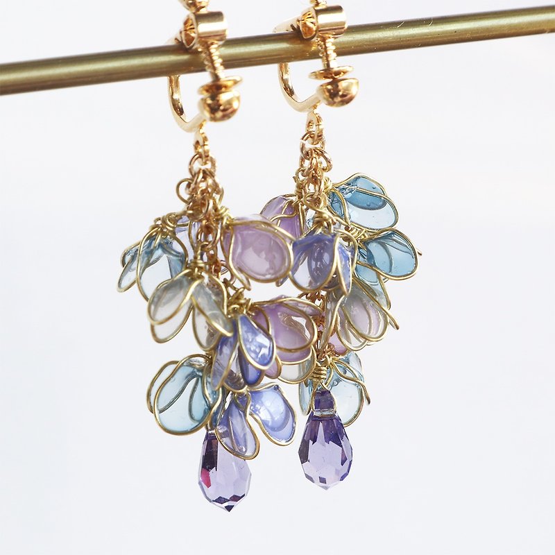 Swaying Flower lover Earring Purple Tanzanite - Earrings & Clip-ons - Crystal Purple