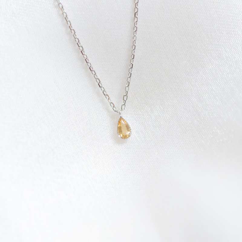 Citrine 925 sterling silver drop prong set necklace - สร้อยคอ - คริสตัล สีเงิน