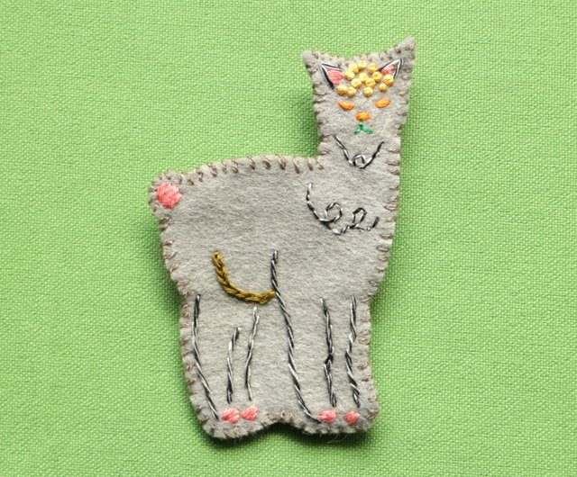 不織布動物イラストシリーズ/アルパカアルパカ刺繍ブローチ - ショップ