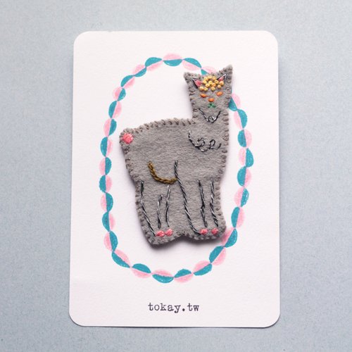 動物イラストシリーズ/アルパカアルパカ刺繍ブローチ - ショップ