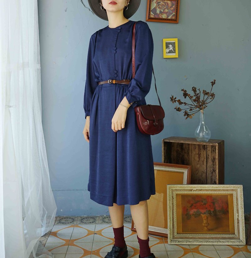 尋寶古著-知性沈穩深藍復古開襟包釦洋裝 - 連身裙 - 聚酯纖維 藍色