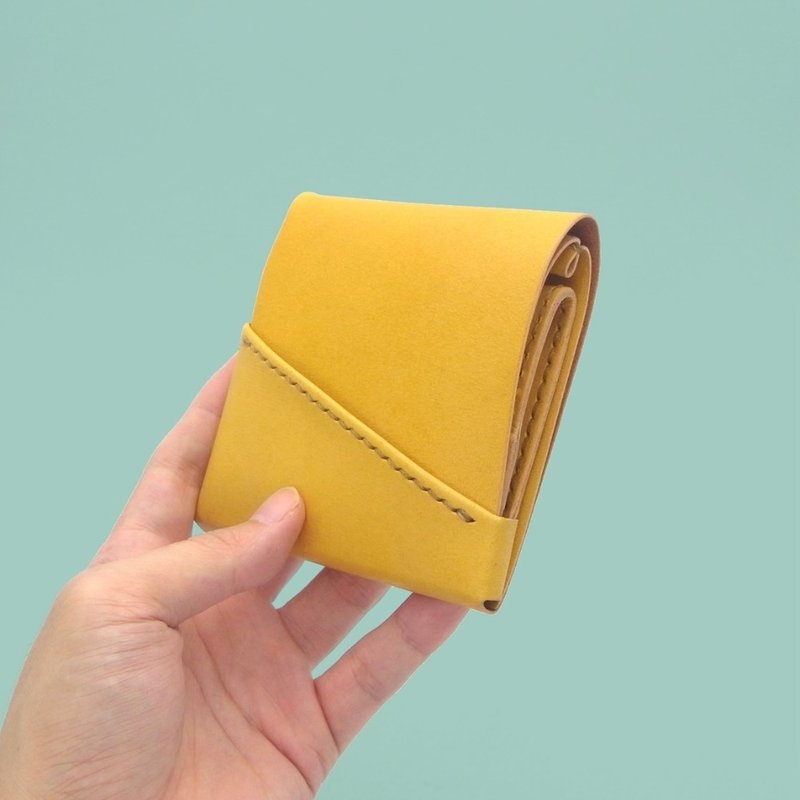 Right : Mini Wallet using Amur Corktree Dyed Leather【chotof/ちょとふ】 - Wallets - Genuine Leather Yellow